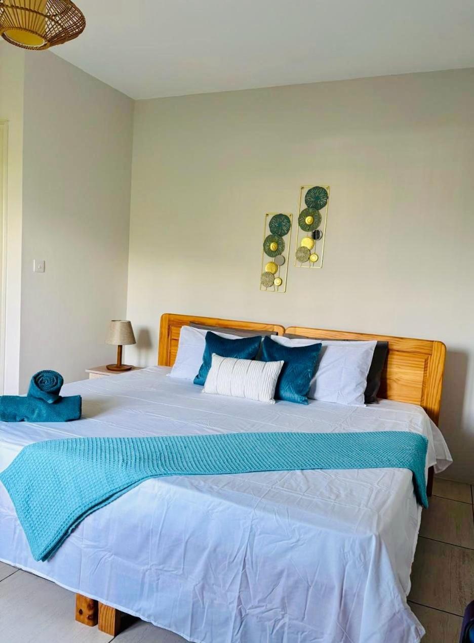 Stunning 3-Bedroom Apartment With Private Rooftop Terrace & Gorgeous Pool Flic en Flac Ngoại thất bức ảnh