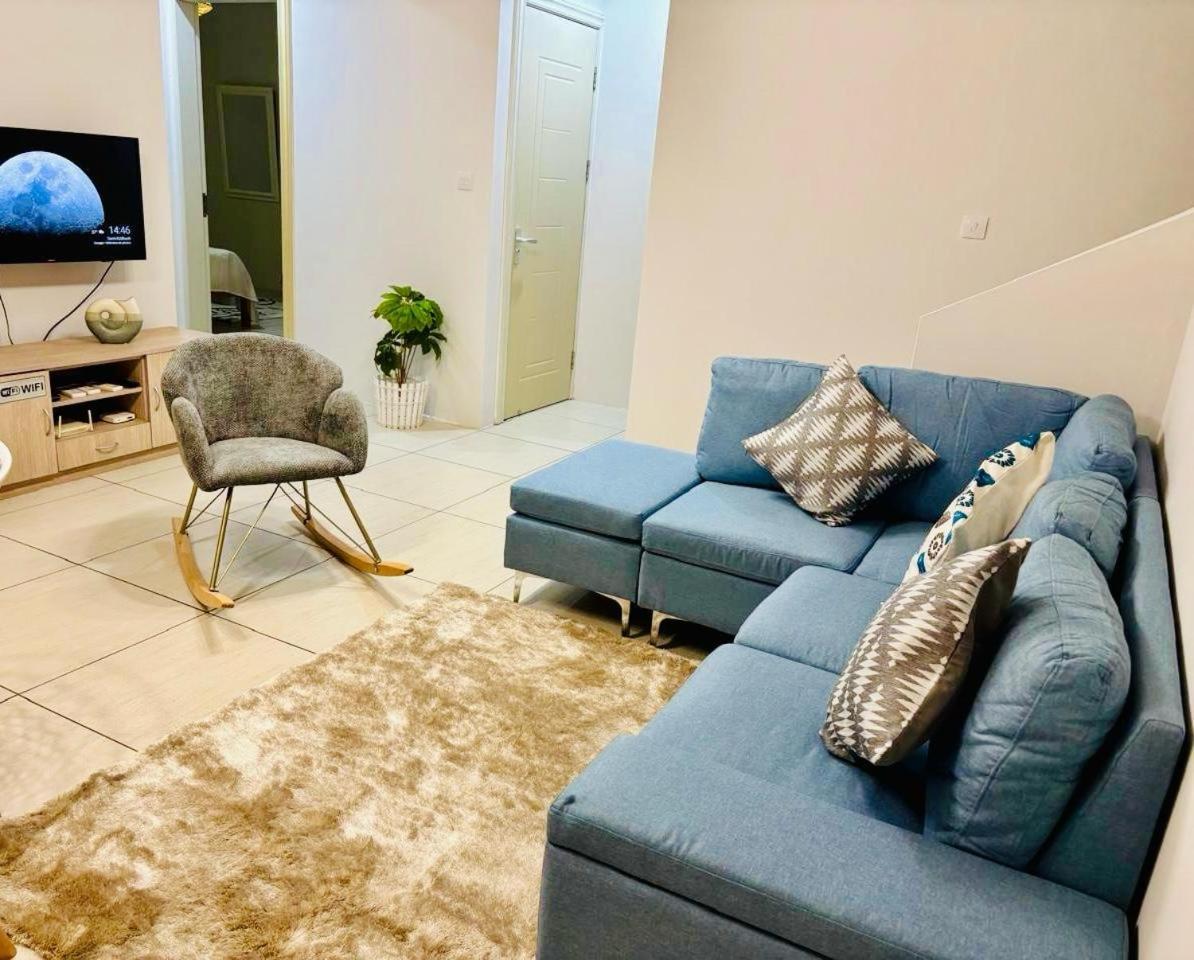 Stunning 3-Bedroom Apartment With Private Rooftop Terrace & Gorgeous Pool Flic en Flac Ngoại thất bức ảnh